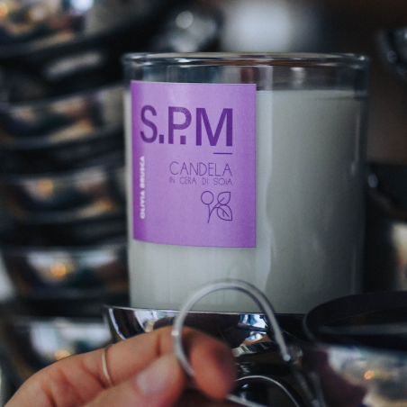 Candela Artigianale “SPM” – Edizione Limitata | Olivia Brusca Candela Artigianale “SPM” – Edizione Limitata | Olivia Brusca