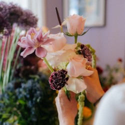 Corso serale base fioristi – Martedì tra i fiori | Lezioni pratiche a Bologna