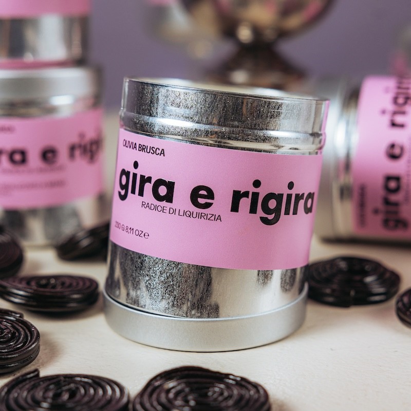 Candela profumata “Gira e rigira – Soia artigianale | Olivia Brusca